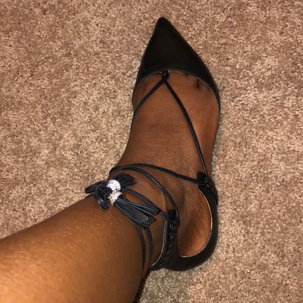 Badgley Mischka Black Flat Strappy Sandal - Picture 7 of 7